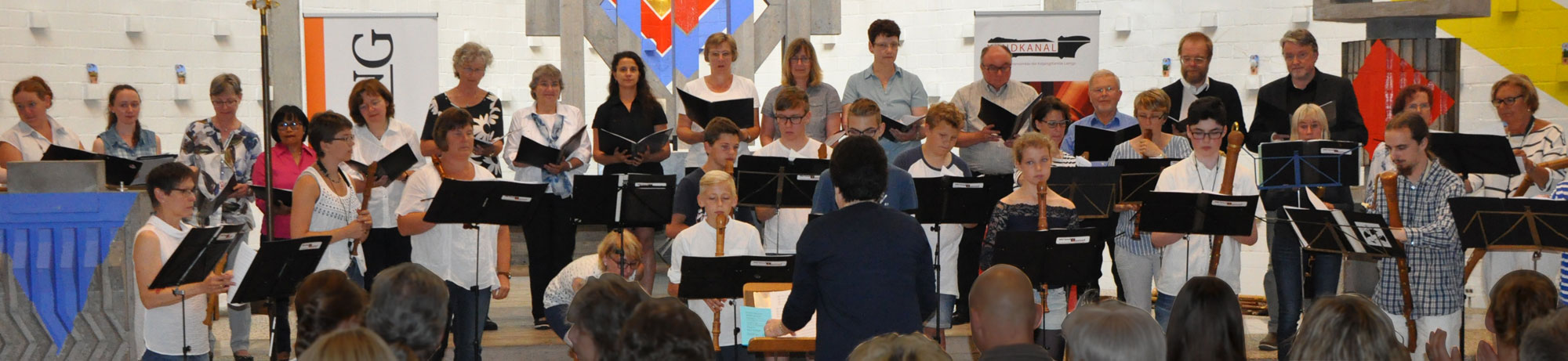 Windkanal und der Chor der Gemeinde Heilig Geist beim Sommerkonzert 2017