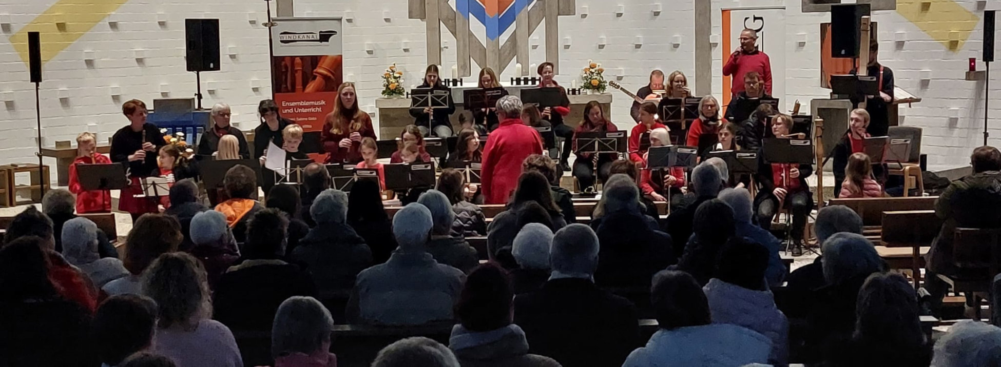 Jubiläumskonzert des Blockflötenensemble Windkanals in der vollen Heilig-Geist-Kirche in Lemgo